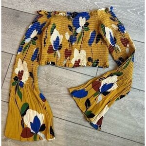 OLIVACEOUS shirred boho crop bell sleeve floral mustard odd the shoulder top S